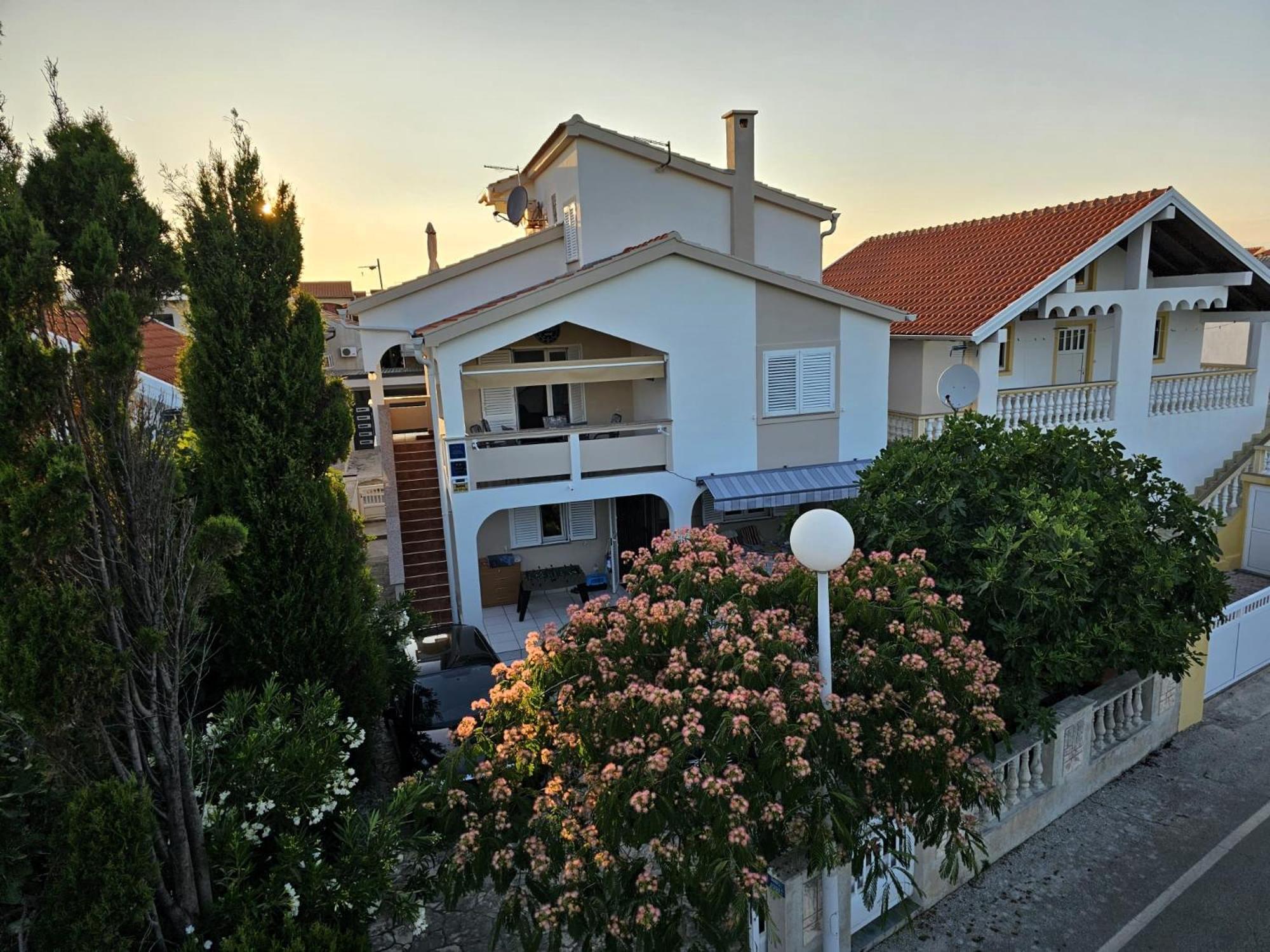 Apartmani Juric วีร์ ภายนอก รูปภาพ