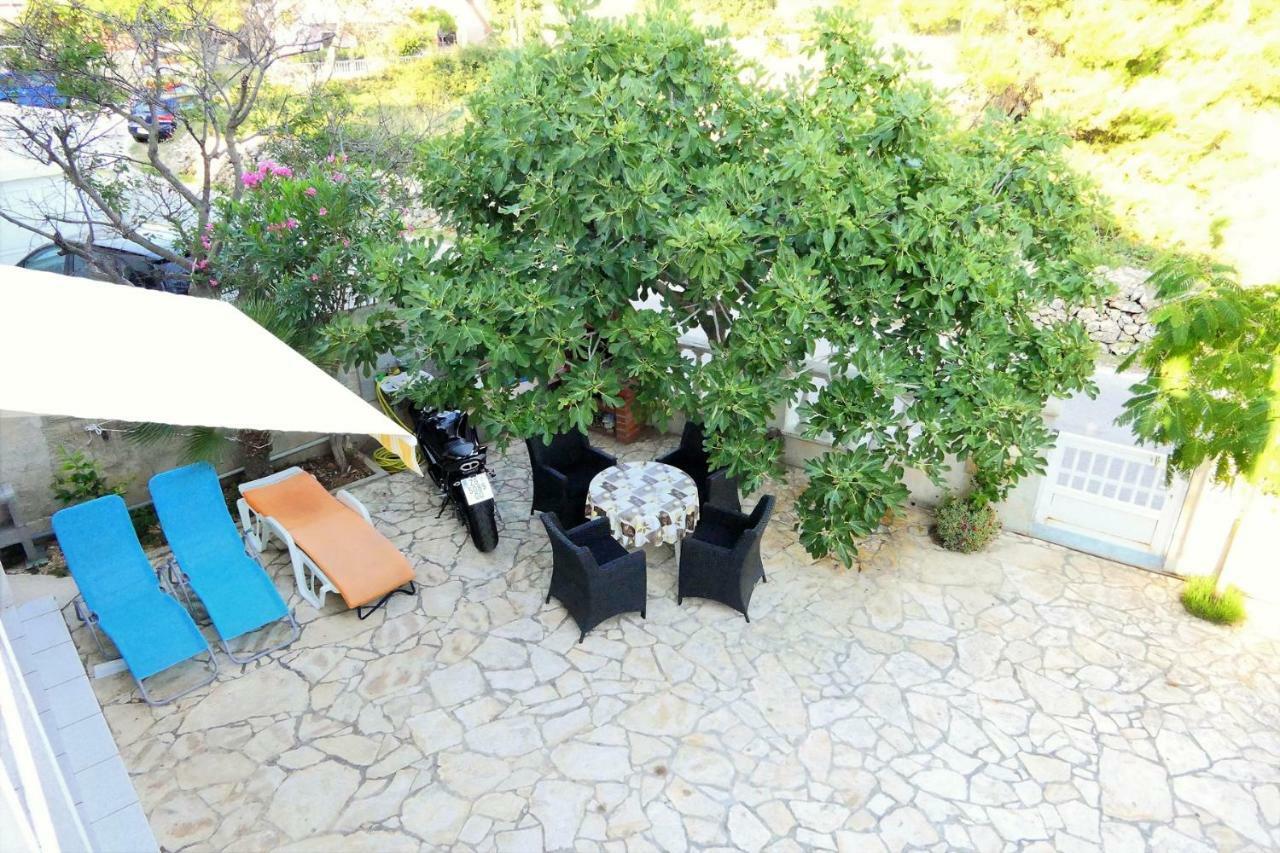 Apartmani Juric วีร์ ภายนอก รูปภาพ